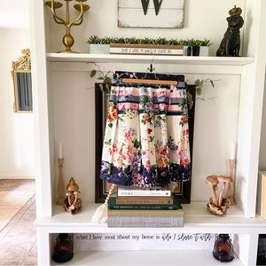 BEAUTIFUL FLORAL SPRING SKIRT - Mario Serrani - Sz 12